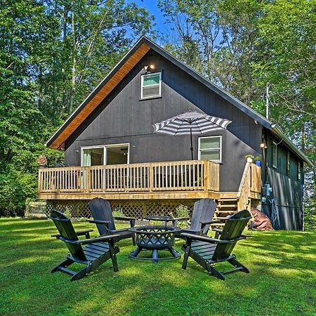 Modern East Stroudsburg Home With Deck And Gas Grill! Bagian luar foto