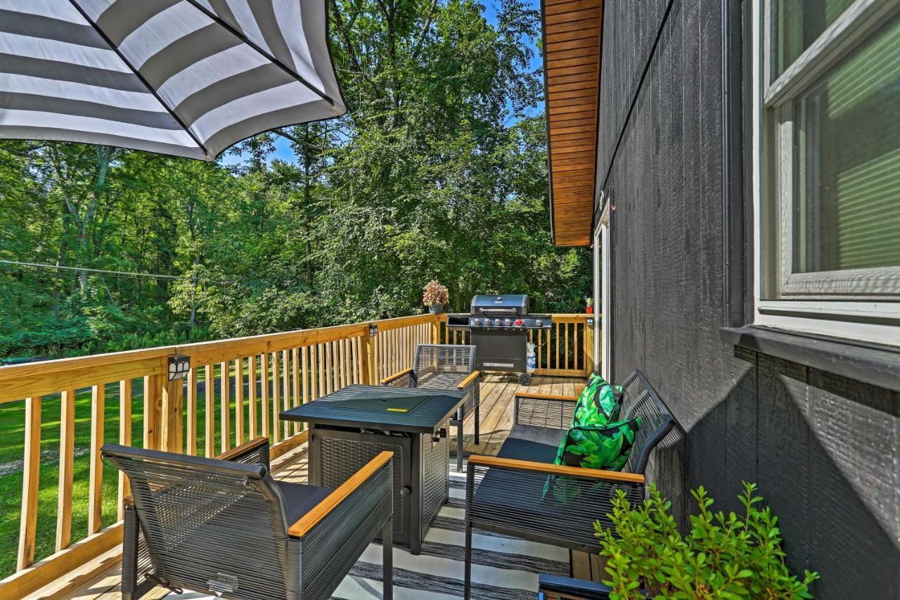 Modern East Stroudsburg Home With Deck And Gas Grill! Bagian luar foto