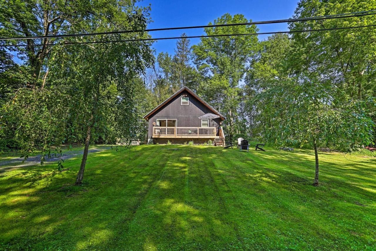 Modern East Stroudsburg Home With Deck And Gas Grill! Bagian luar foto
